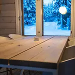 Σπίτι διακοπών Laehderinne - 2 Bedroom Log Cabin, Private Beach, Wifi & Sauna
