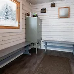 Laehderinne - 2 Bedroom Log Cabin, Private Beach, Wifi & Sauna * Puolanka