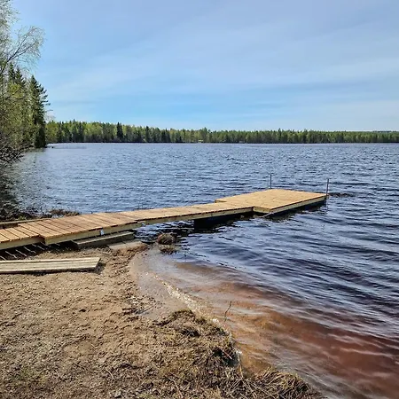 Laehderinne - 2 Bedroom Log Cabin, Private Beach, Wifi & Sauna Dom wakacyjny *