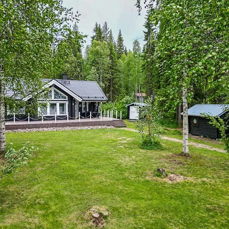 Сasa de vacaciones Laehderinne - 2 Bedroom Log Cabin, Private Beach, Wifi & Sauna Puolanka