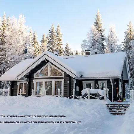 Laehderinne - 2 Bedroom Log Cabin, Private Beach, Wifi & Sauna Сasa de vacaciones Puolanka