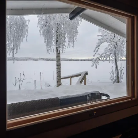 Laehderinne - 2 Bedroom Log Cabin, Private Beach, Wifi & Sauna Сasa de vacaciones *